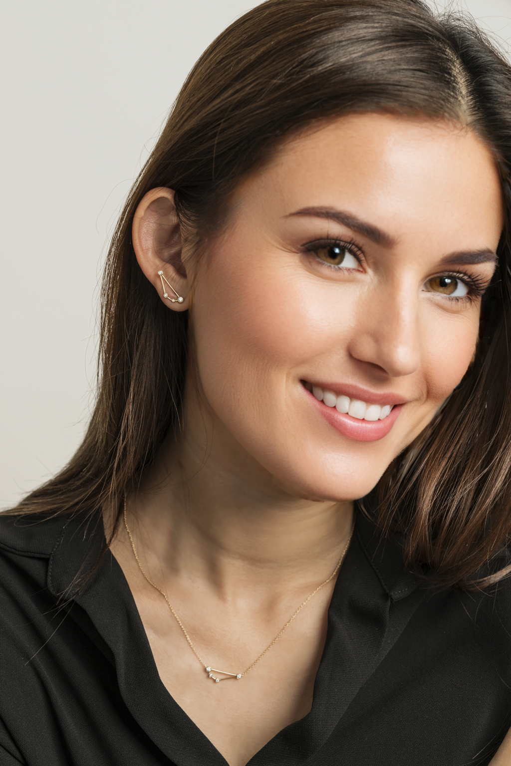 Capricorn Zodiac Constellation Earring 18k Gold & Diamond - Genevieve Collection