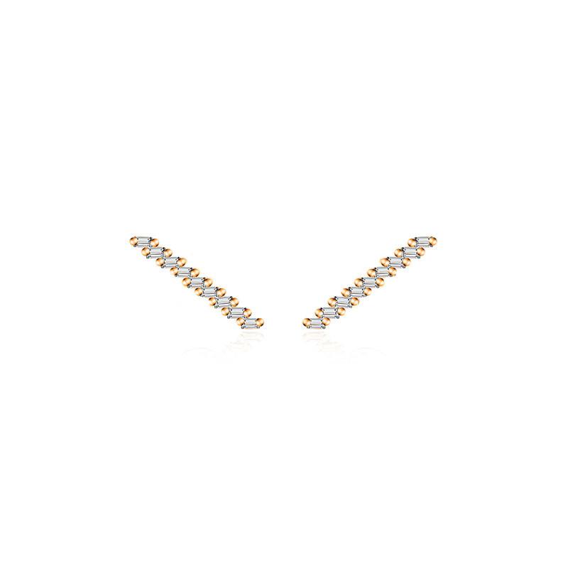18k Gold Slash Line Diamond Earring - Genevieve Collection