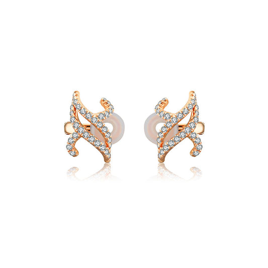 18k Gold Twisted Curve Diamond Ear Cuff - Genevieve Collection