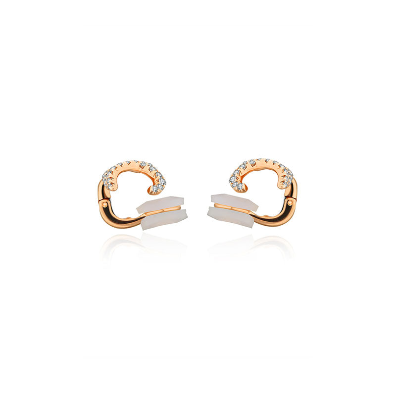 18k Gold Twisted Curve Diamond Ear Cuff - Genevieve Collection