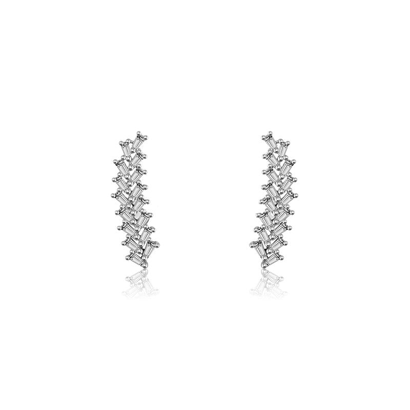 18k Gold Arrow Shape with Rectangle Diamond Earring - Genevieve Collection