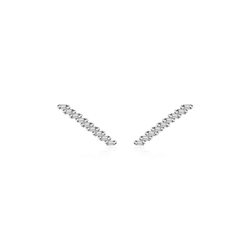 18k Gold Slash Line Diamond Earring - Genevieve Collection