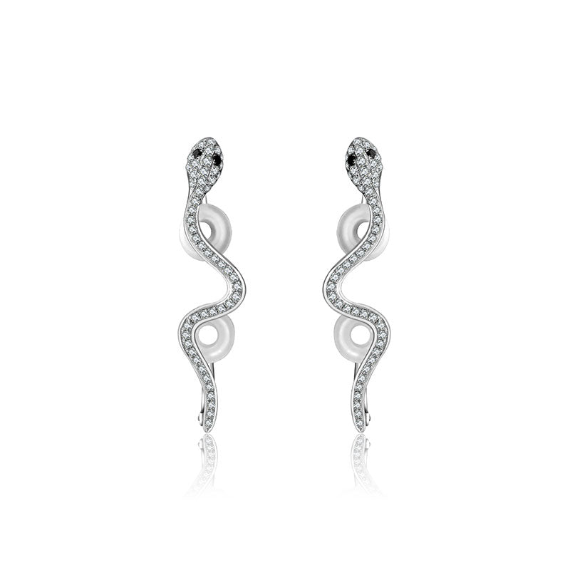 18k Gold Snake Diamond Ear Cuff - Genevieve Collection