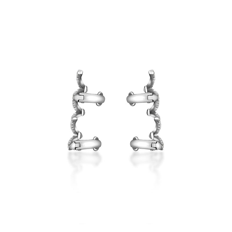 18k Gold Zigzag Diamond Ear Cuff - Genevieve Collection