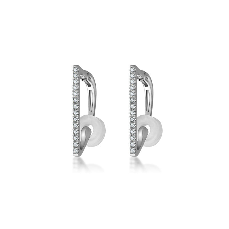 18k Gold Vertical Line Diamond Ear Cuff - Genevieve Collection