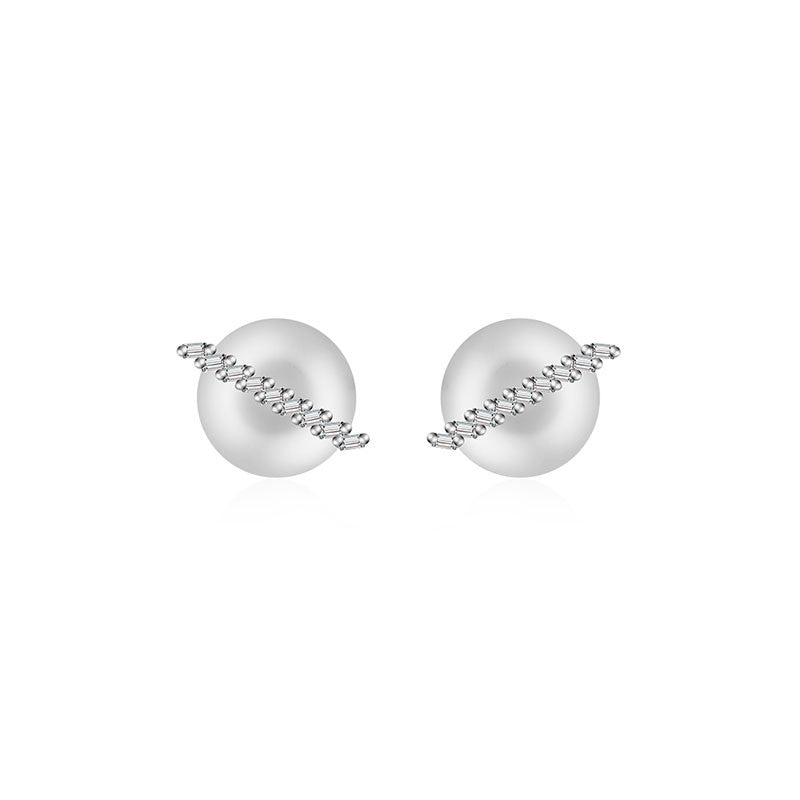 18k Gold Slash Line Diamond Earring - Genevieve Collection