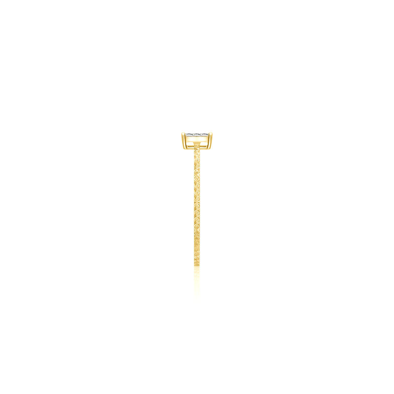 18k Gold Square Shape Diamond Ring - Genevieve Collection