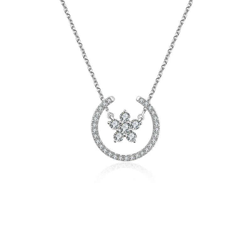 18k Gold Flower Shape Diamond Necklace - Genevieve Collection