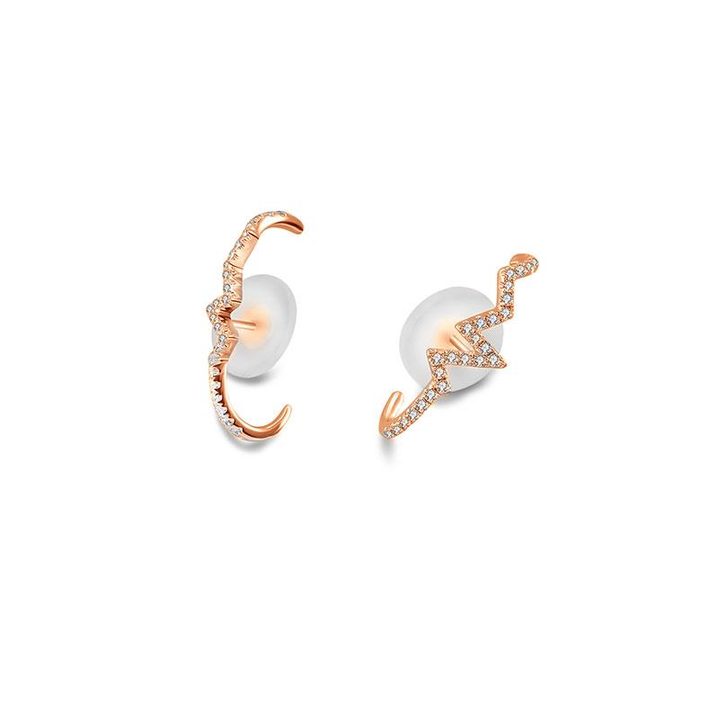 18k Gold Lightning Pattern Half Hoop Diamond Earring - Genevieve Collection