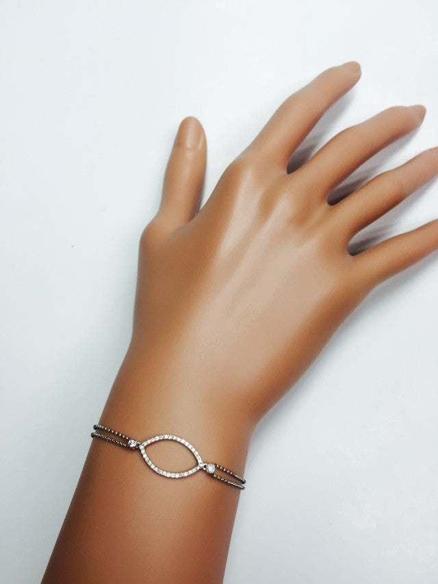 18k Gold Mysterious Eye Hand Bracelet (2 Ways) - Genevieve Collection