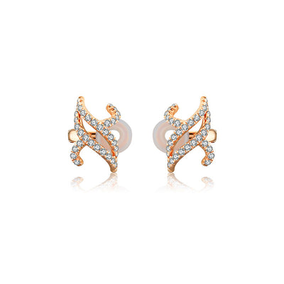 18k Gold Twisted Curve Diamond Ear Cuff - Genevieve Collection