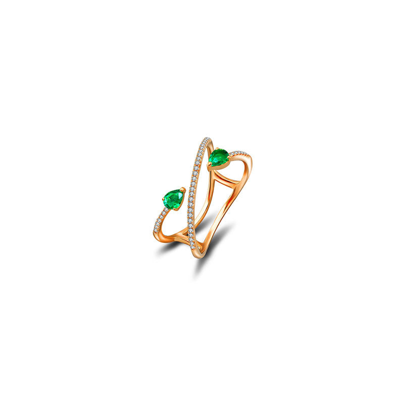 18k Gold Emerald Arrow Spiral Diamond Ring - Genevieve Collection