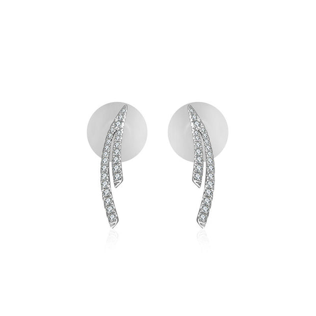 18k Gold Double Curve Diamond Earring - Genevieve Collection