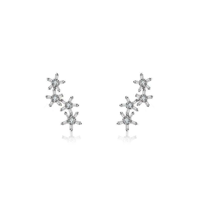 18k Gold Irregular Order Flower Shape Diamond Earring - Genevieve Collection