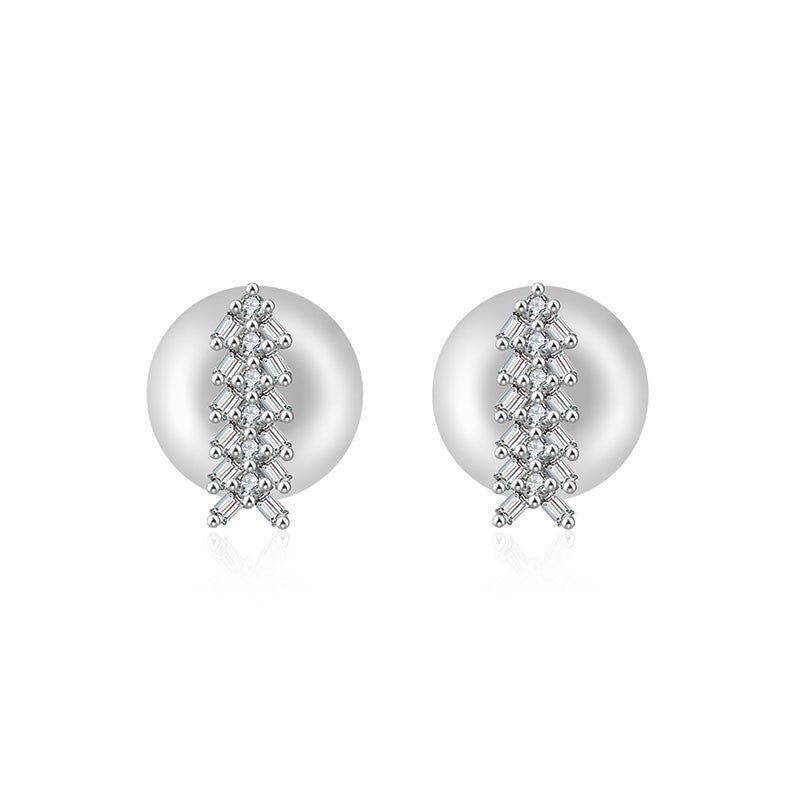 18k Gold Arrow Shape Rectangle Diamond Earring - Genevieve Collection